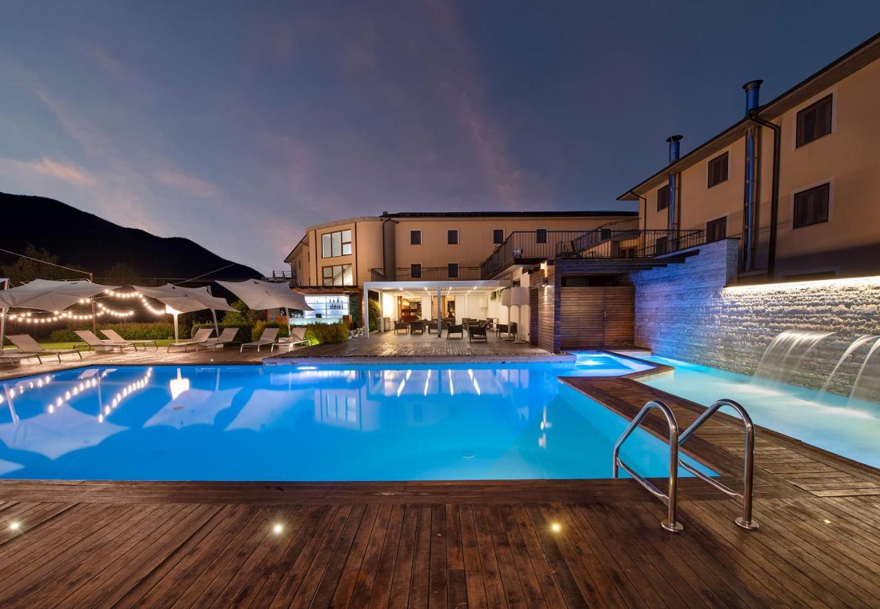 Sport Village Hotel & Spa Castel Di Sangro Exterior photo